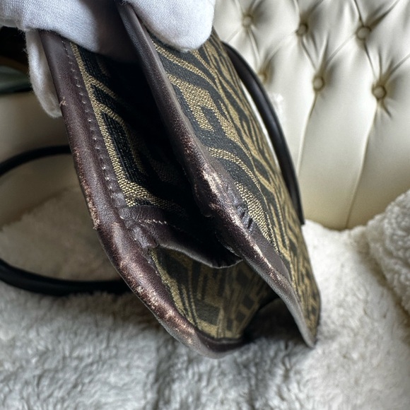 Fendi Black and Brown Monogram Vintage Tote - Picture 10 of 11
